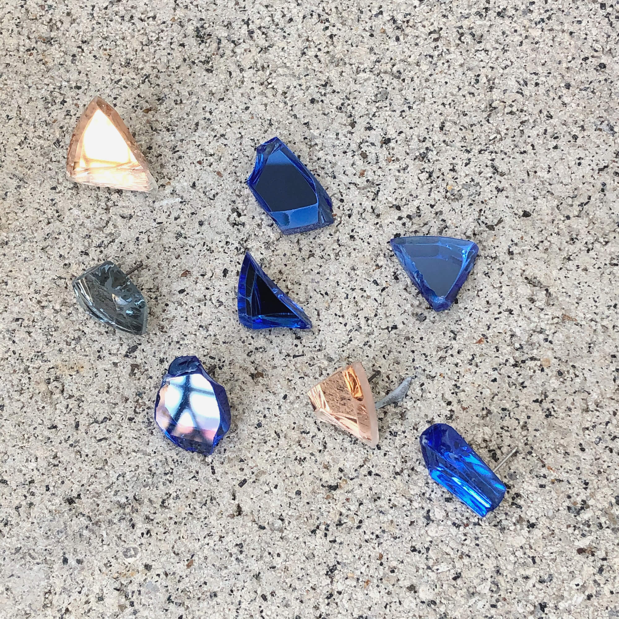 color mirror fragments